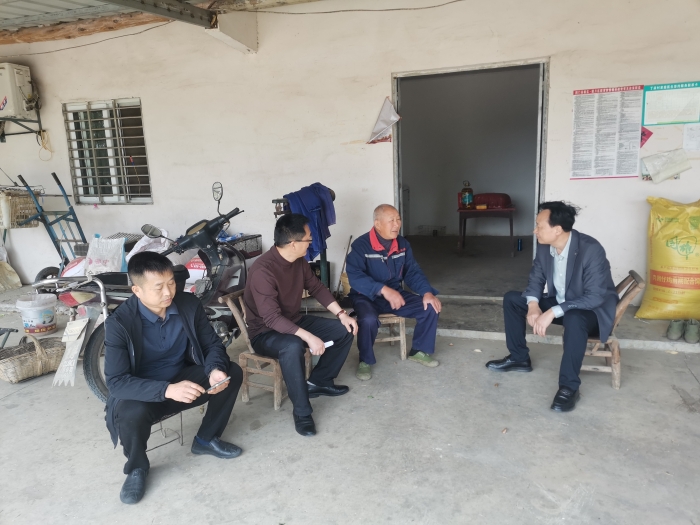 荊門分(fèn)院慰問關(guan)懷包聯戶(hu)_1