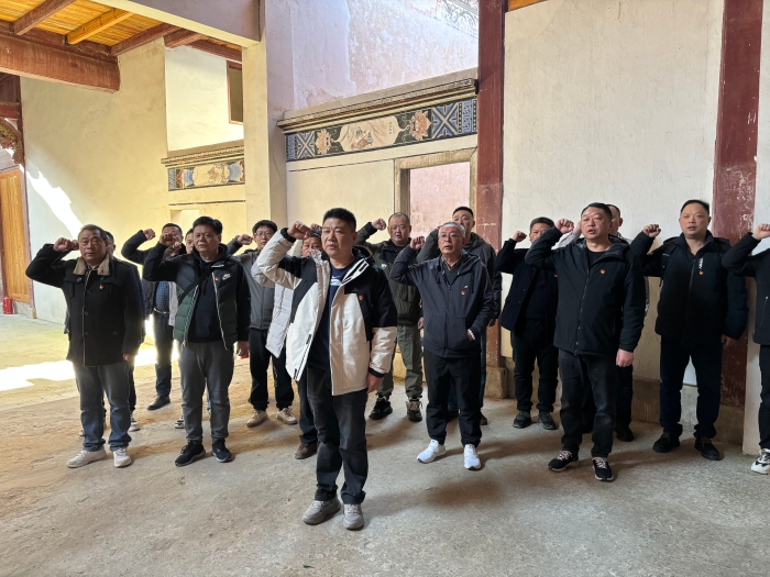 參(cān)觀愛國(guó)主義教(jiao)育基地(dì)（2）